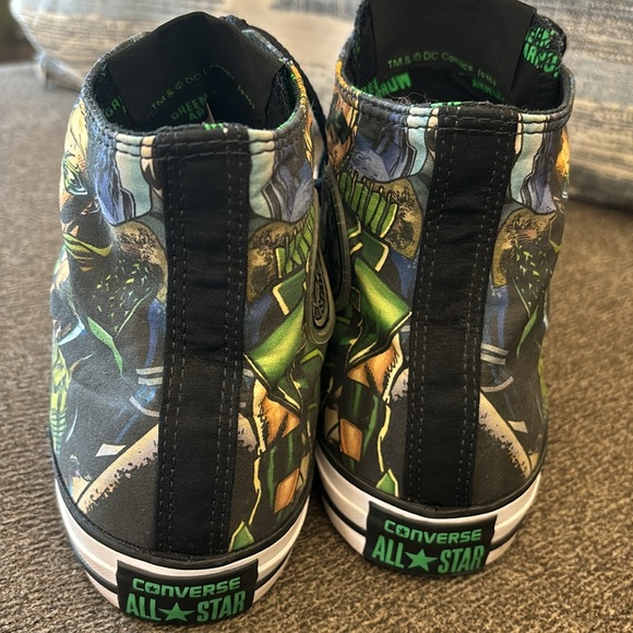 Converse
Dc Comics X Chuck Taylor All Star Arrow Sneakers Size Men 9.5 - Picture 7 of 13